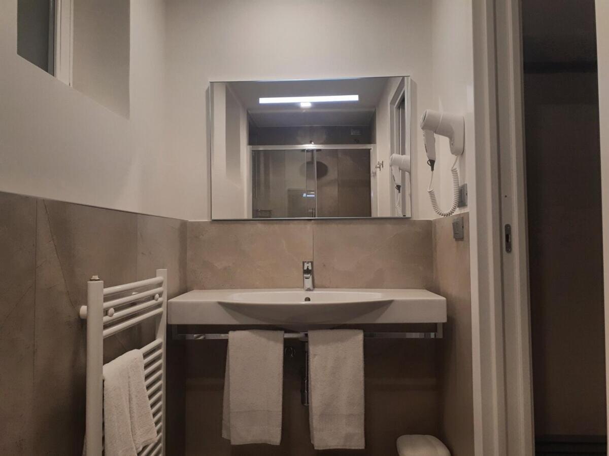 Smart Apartment Sei Chiese - Twa 博洛尼亚 客房 照片